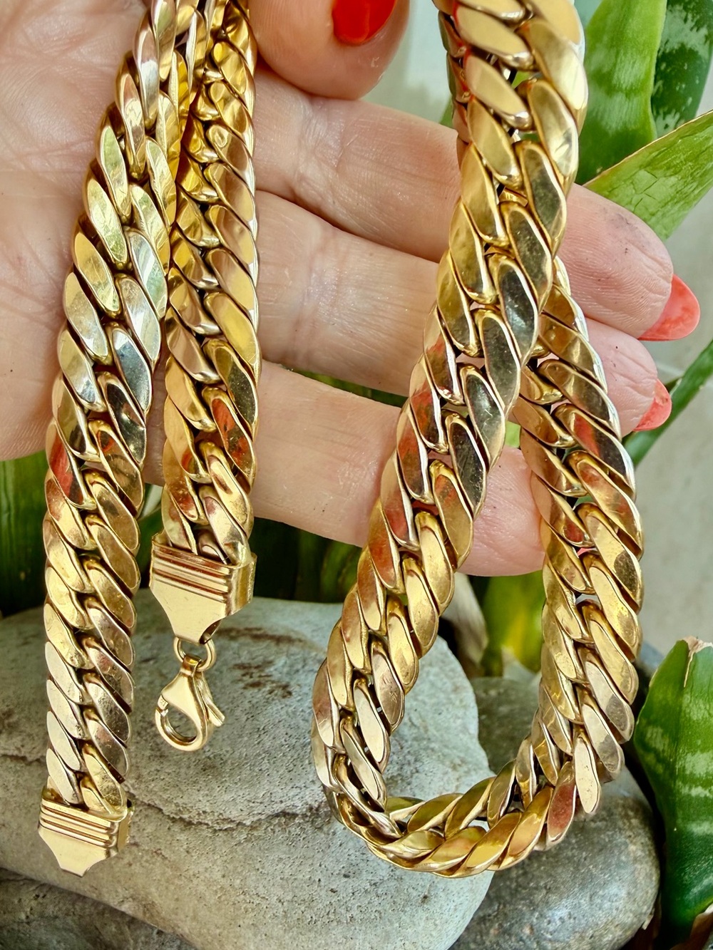 18 karat gold wide Cuban chain